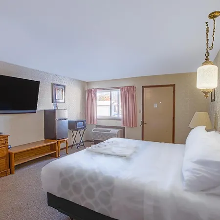Love Hotels Tomahawk By Oyo At Lake Mohawksin Wi Esterno foto