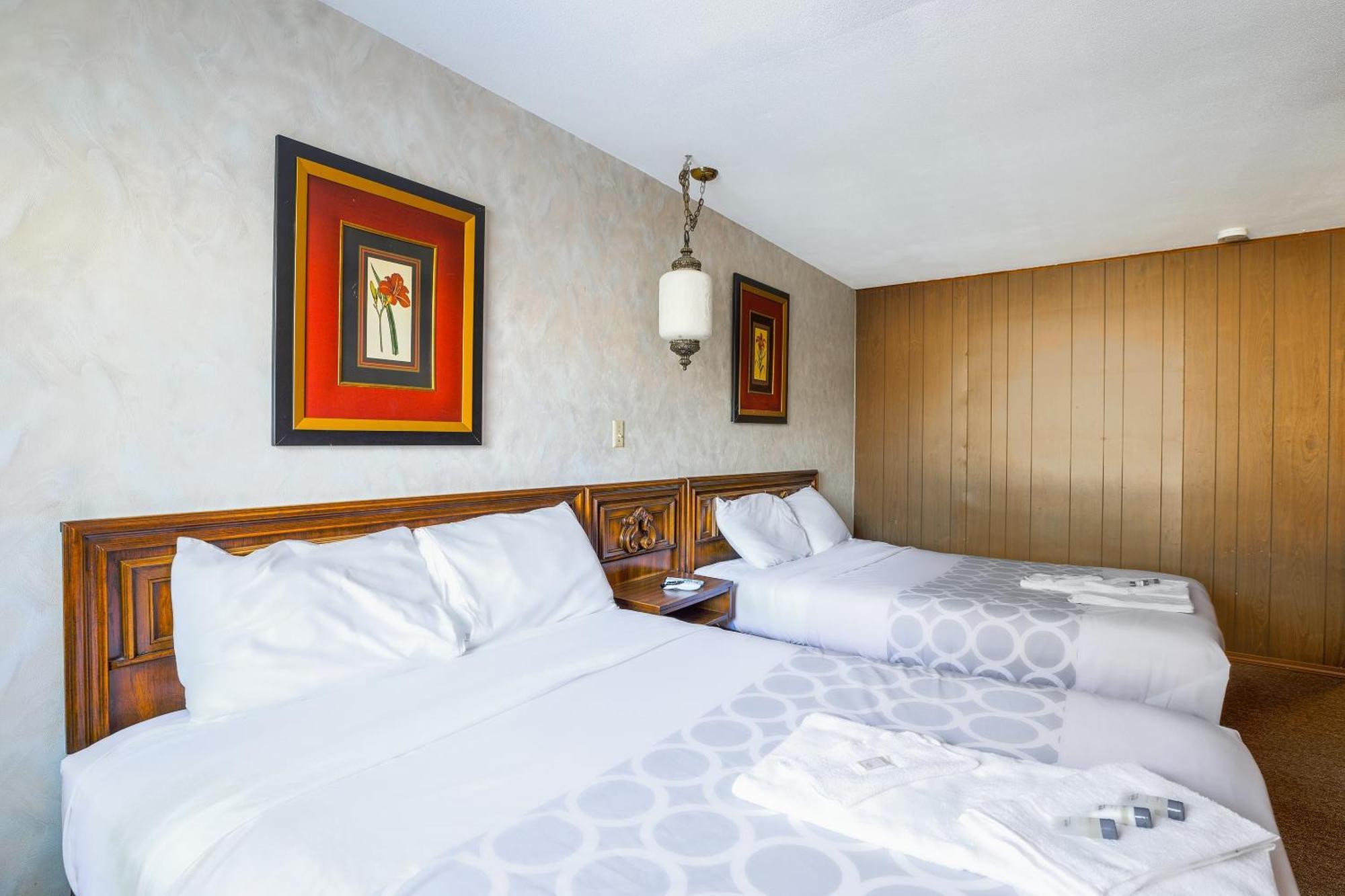 By Oyo At Mohawksin Wi Hotel Tomahawk